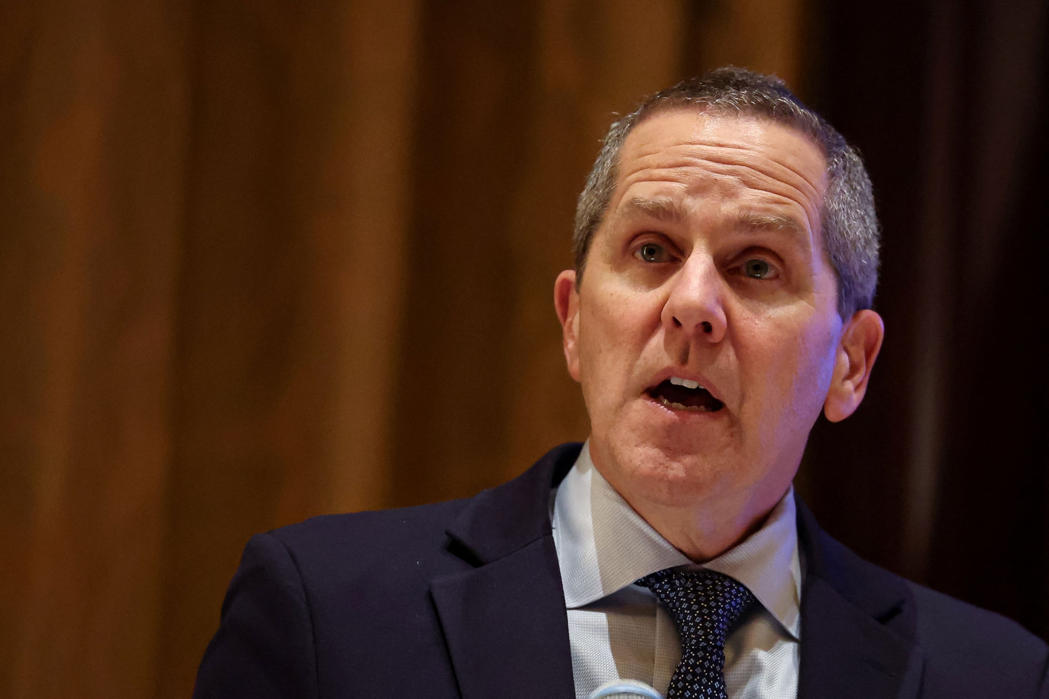 Market Odds of October Fed Rate Hike Jump to 71% After Barr Comments, Hot Inflation Data