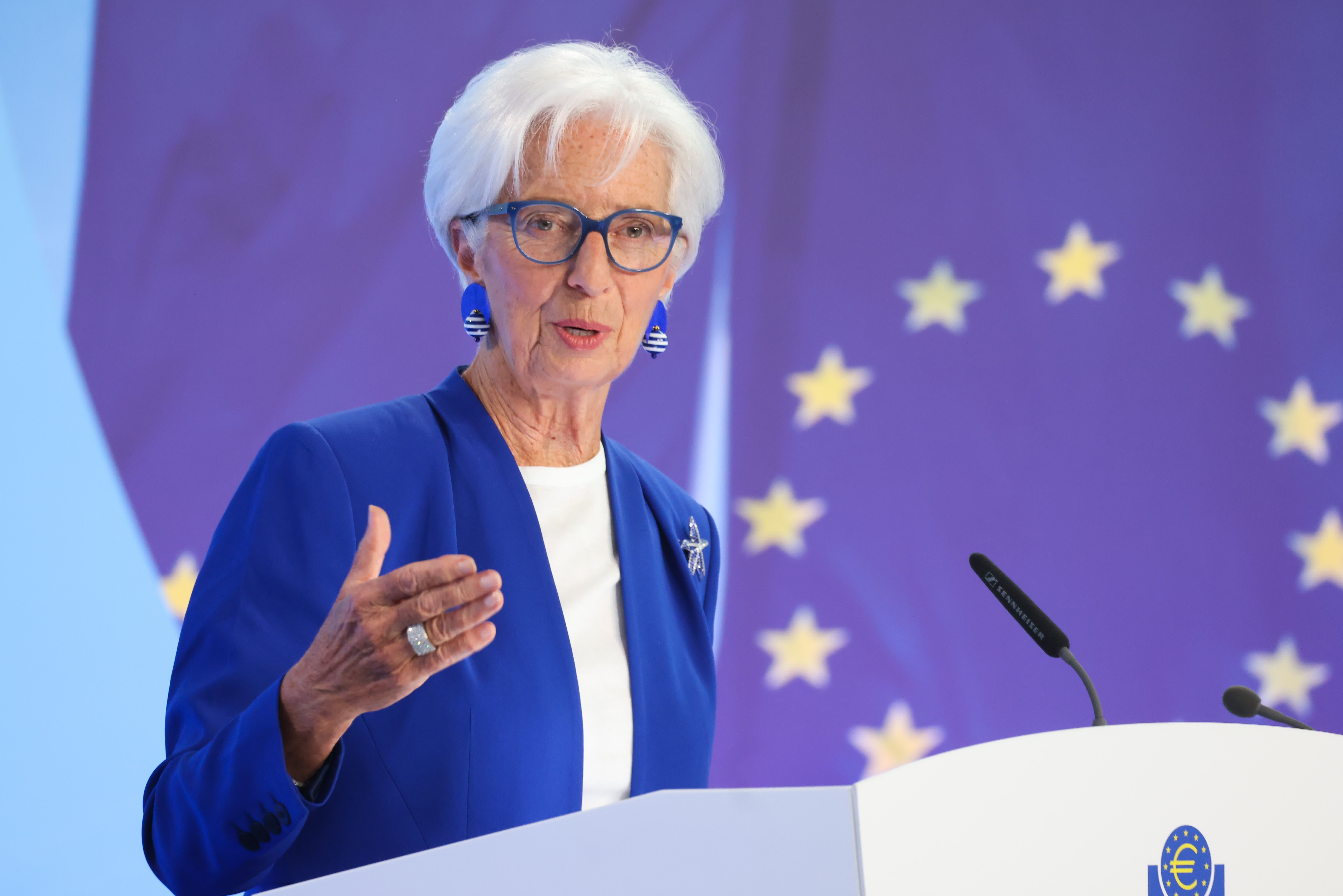 Christine Lagarde to Step Down as ECB President on Feb. 7