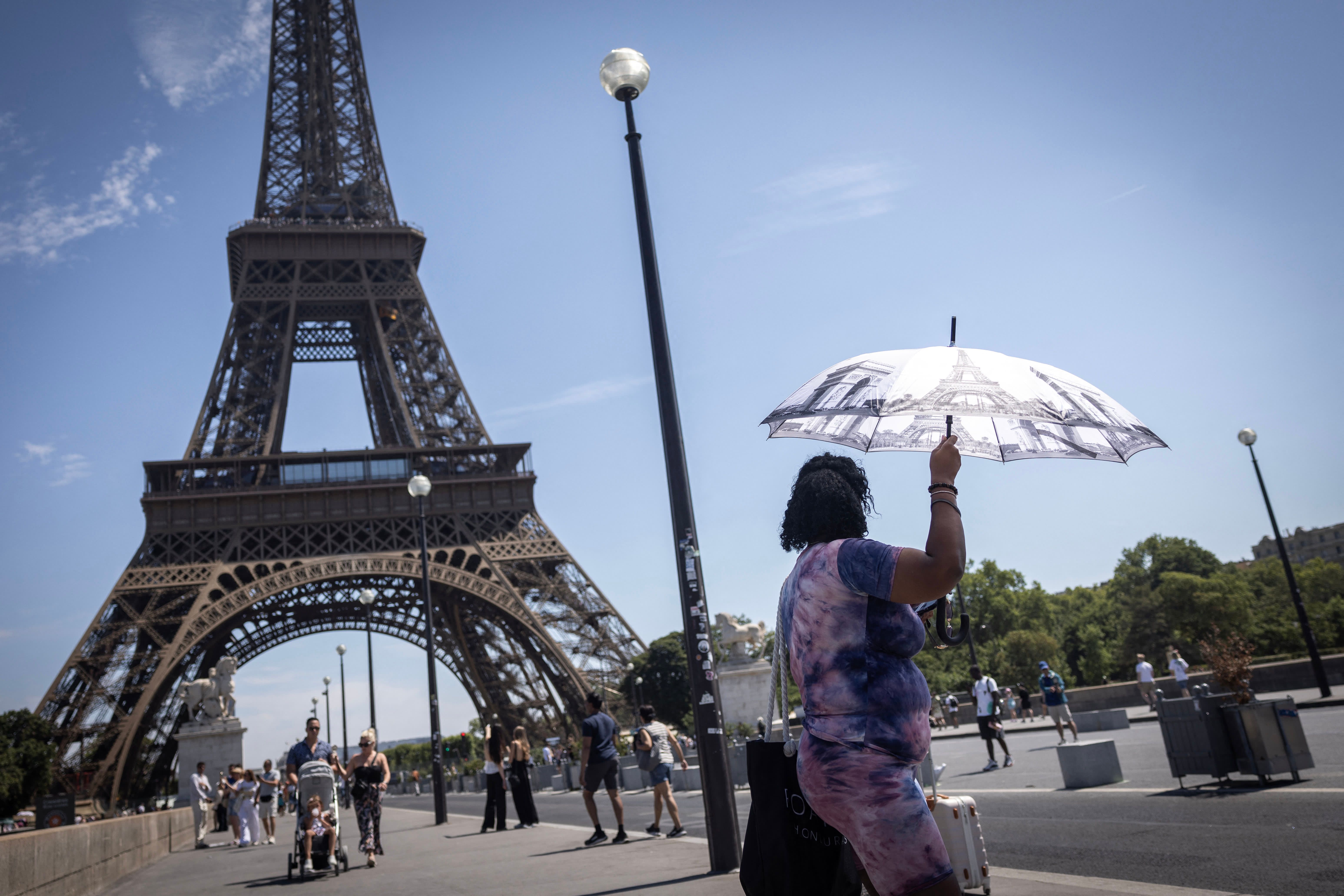 France Becomes 'Poster Child' of Sovereign Debt Woes as Bond Yields Near 2008 Highs