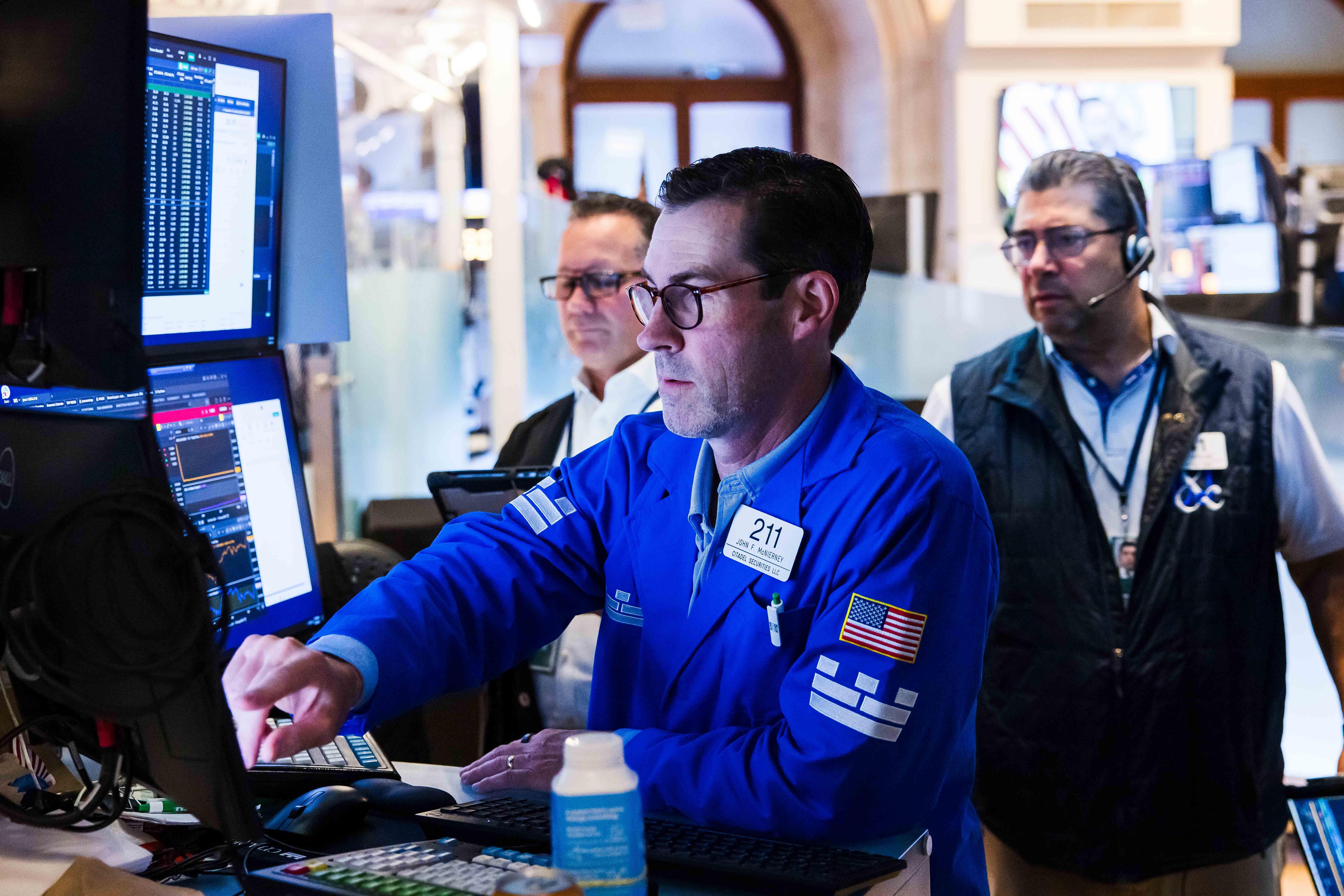 Trump's Hyperliquid Comments Spark Options Trading Surge, Fuel Insider-Trading Questions