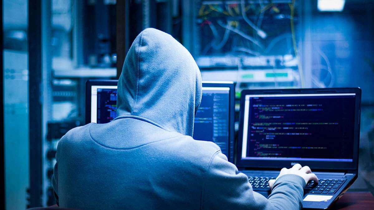 Хакеры начали публиковать данные клиентов Revolut и требуют выкуп